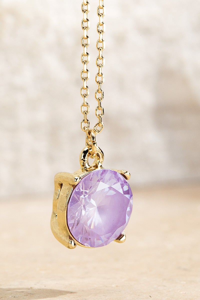 Colored Pendant Short Necklace