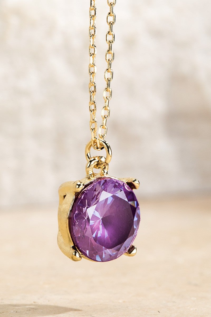 Colored Pendant Short Necklace