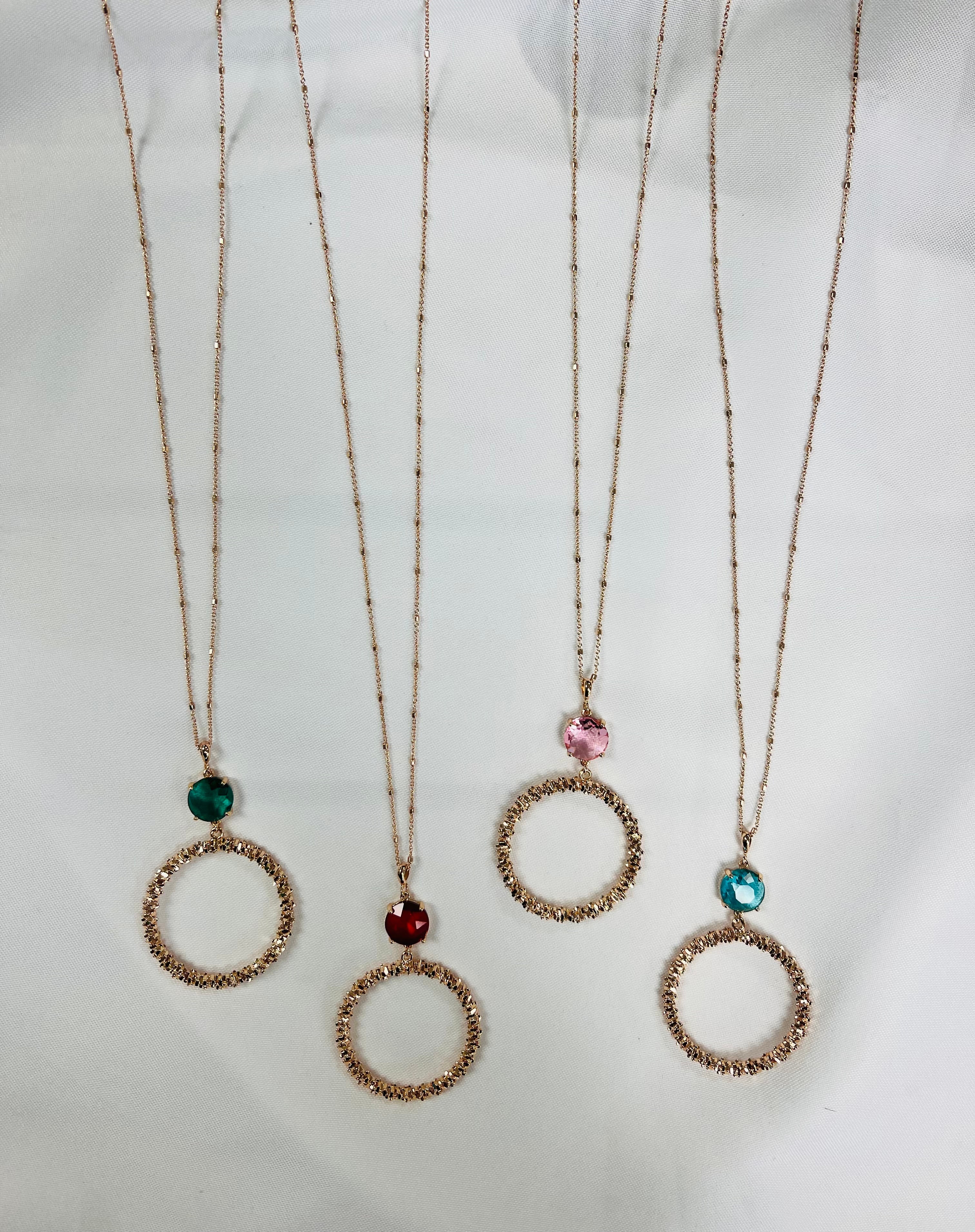 Glass & Circle Pendant Necklace