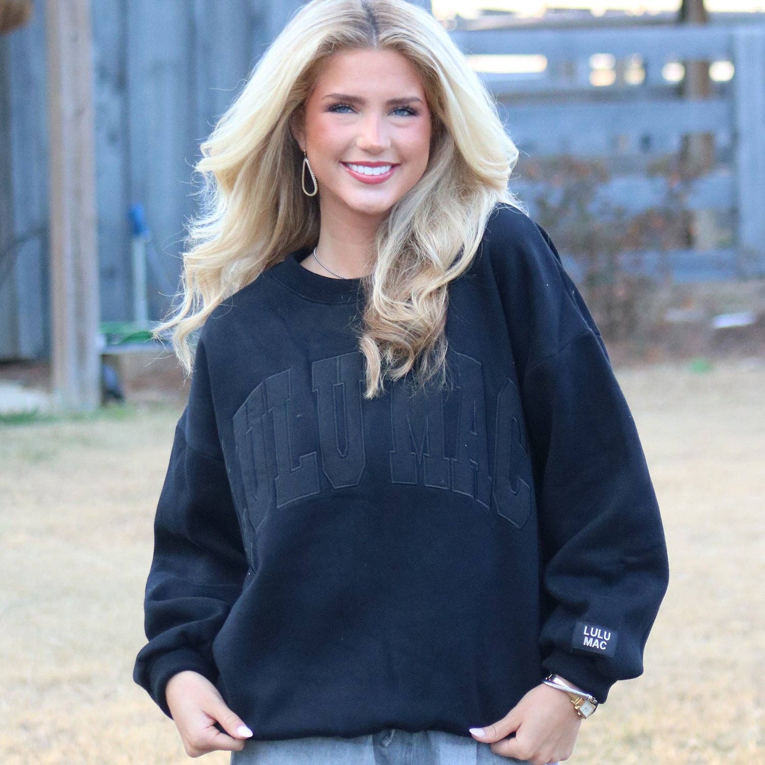 Lulu Mac Mono Black Sweatshirt