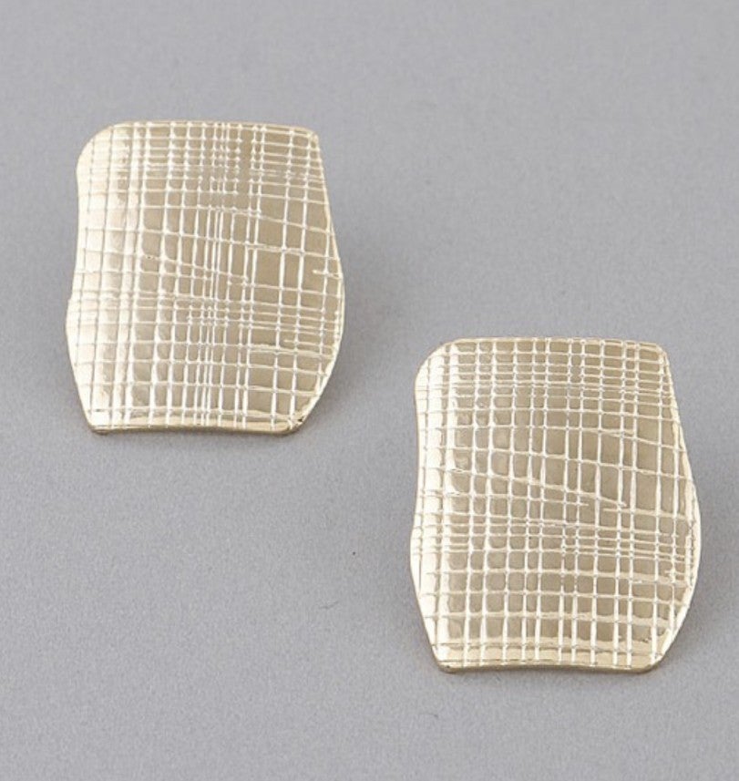 Ellie Engraved Studded Earrings