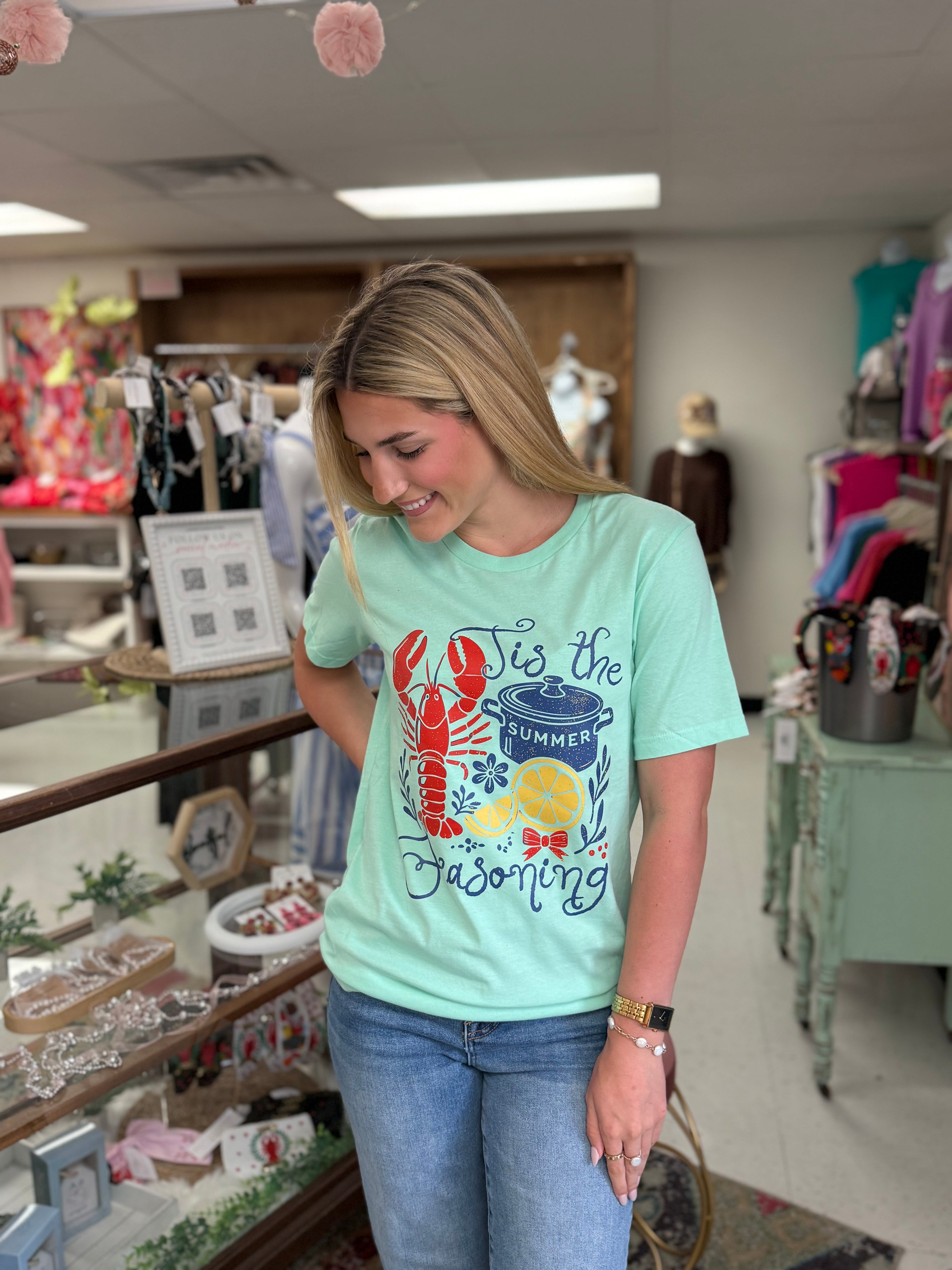 Tis the Seasoning Graphic Tee