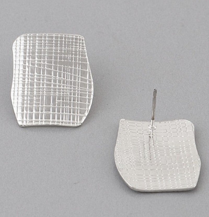 Ellie Engraved Studded Earrings